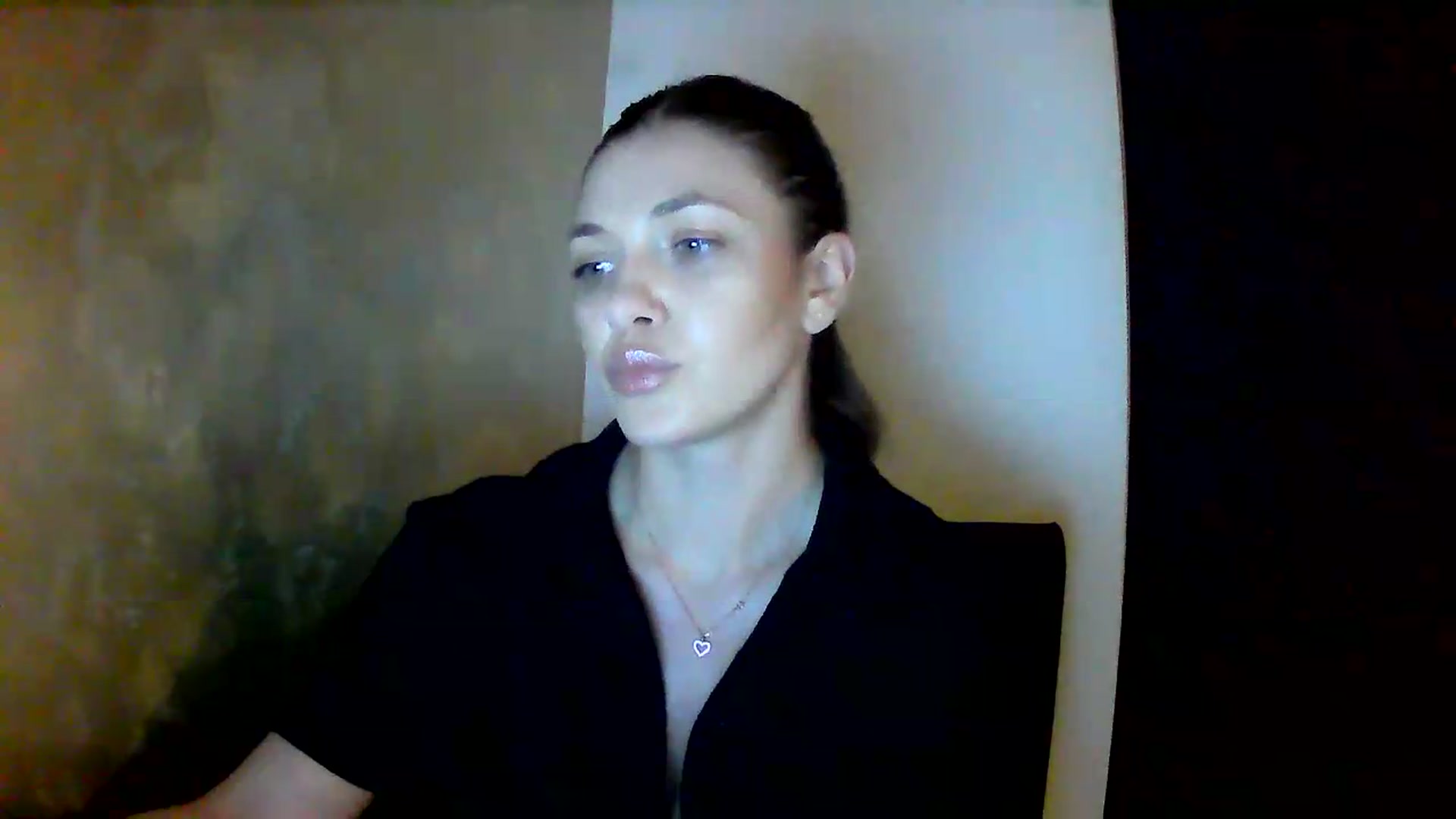 Gallery image thumbnail from GreenKittyy's myfreecams stream on, 06/23/2026, 01:25 image 9 of 20