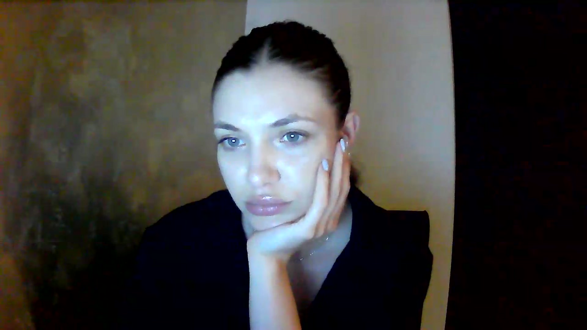 Gallery image thumbnail from GreenKittyy's myfreecams stream on, 06/23/2026, 01:25 image 11 of 20