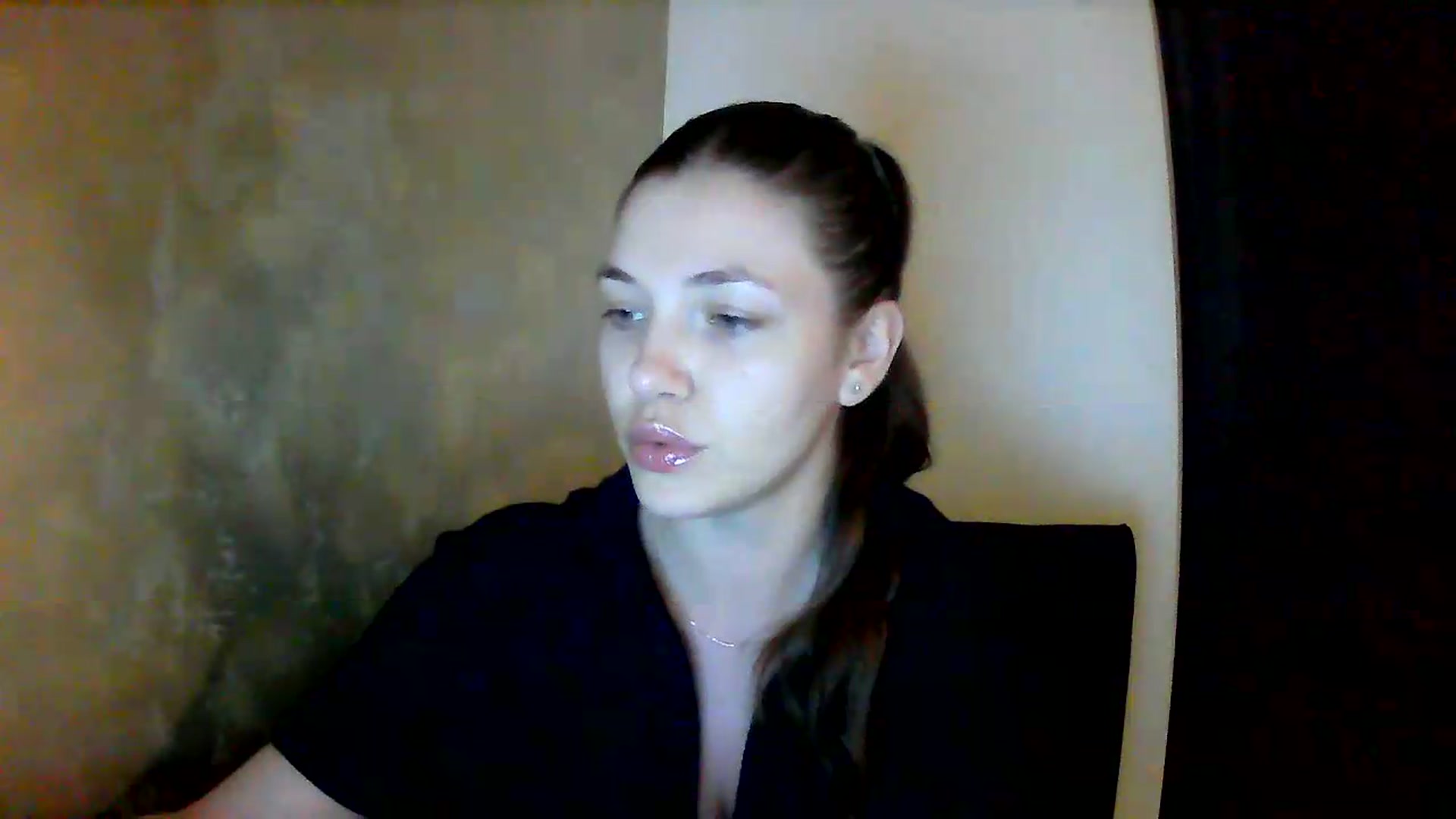 Gallery image thumbnail from GreenKittyy's myfreecams stream on, 06/24/2026, 02:07 image 3 of 20