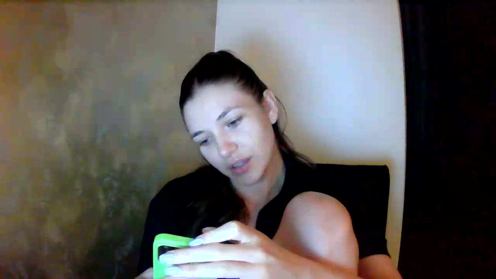 Gallery image thumbnail from GreenKittyy's myfreecams stream on, 06/24/2026, 03:04 image 12 of 20