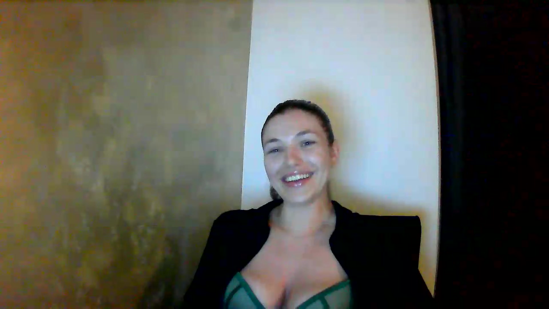 Gallery image thumbnail from GreenKittyy's myfreecams stream on, 06/24/2026, 04:03 image 17 of 20