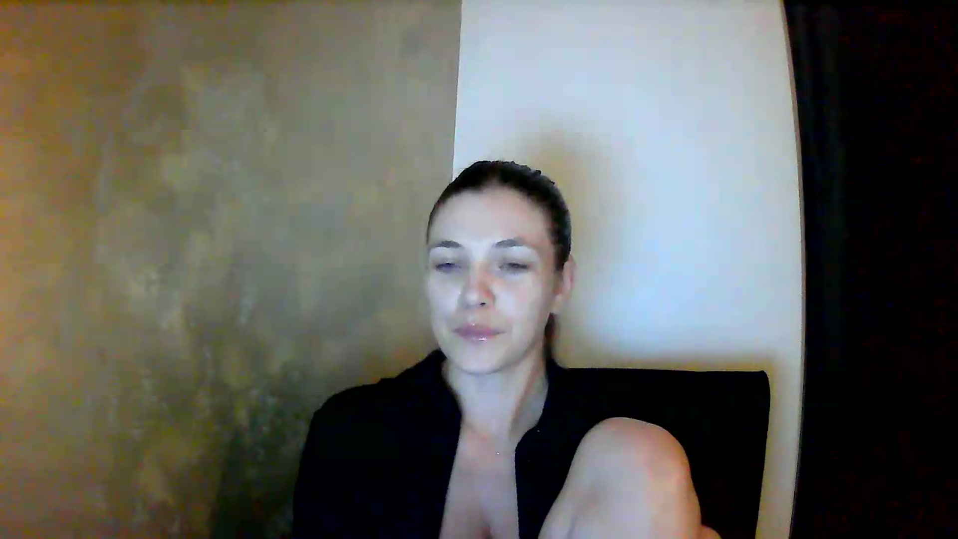 Gallery image thumbnail from GreenKittyy's myfreecams stream on, 06/24/2026, 04:03 image 11 of 20