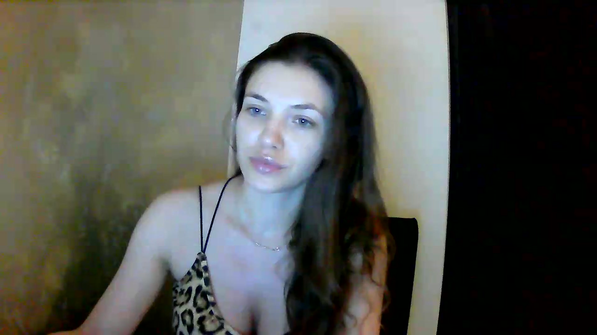 Gallery image thumbnail from GreenKittyy's myfreecams stream on, 06/25/2026, 02:57 image 13 of 20