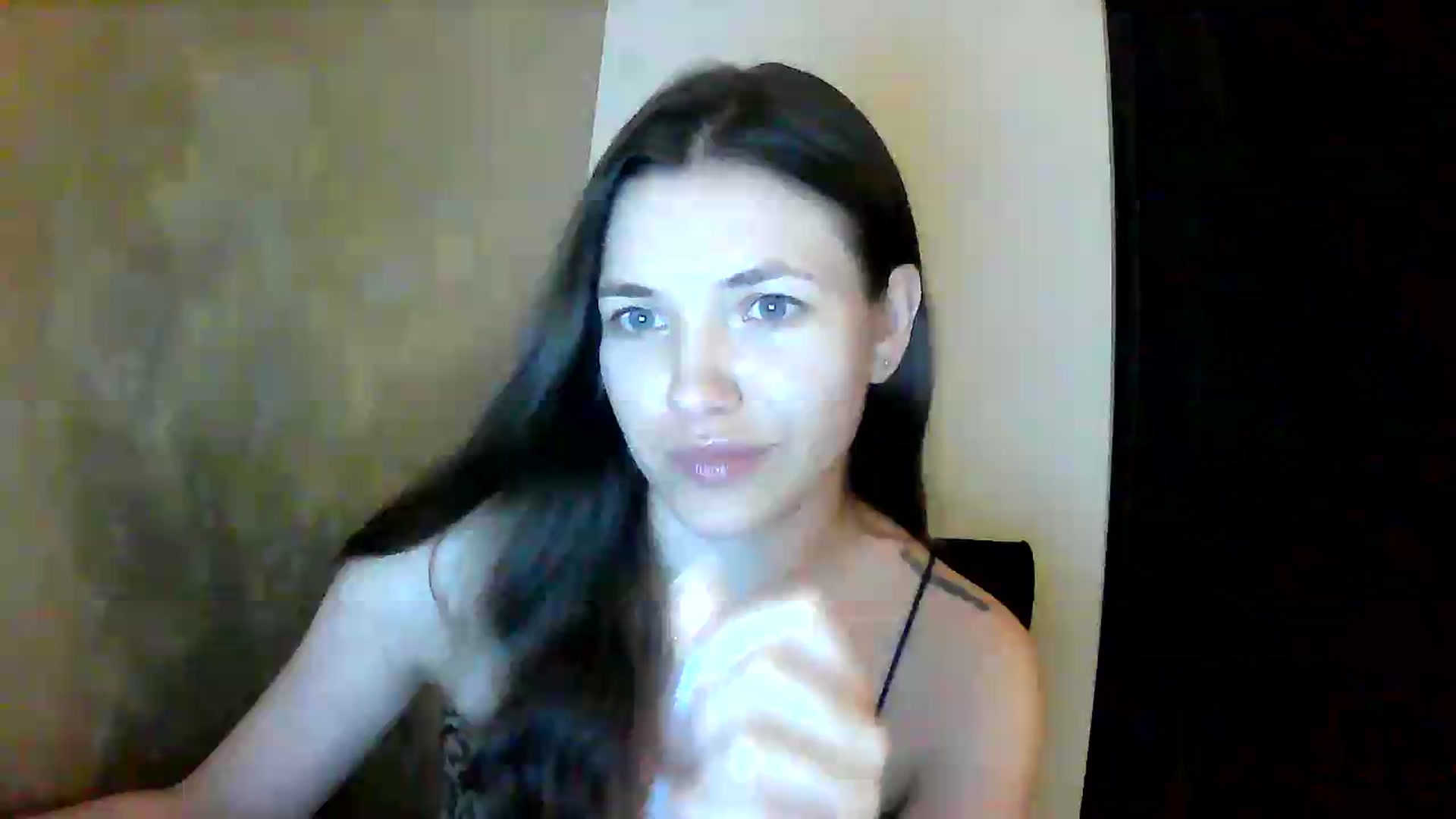 Gallery image thumbnail from GreenKittyy's myfreecams stream on, 06/25/2026, 02:57 image 18 of 20