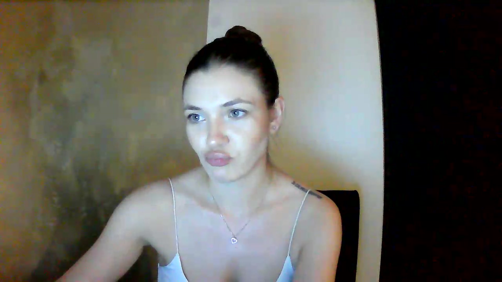 Gallery image thumbnail from GreenKittyy's myfreecams stream on, 07/08/2026, 02:22 image 9 of 20
