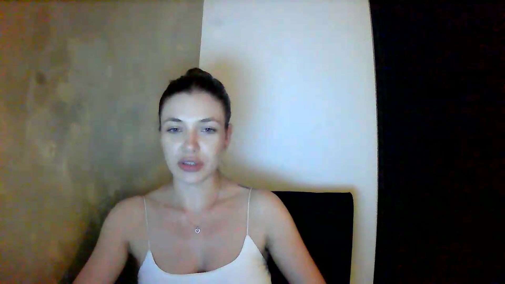 Gallery image thumbnail from GreenKittyy's myfreecams stream on, 07/08/2026, 02:22 image 6 of 20