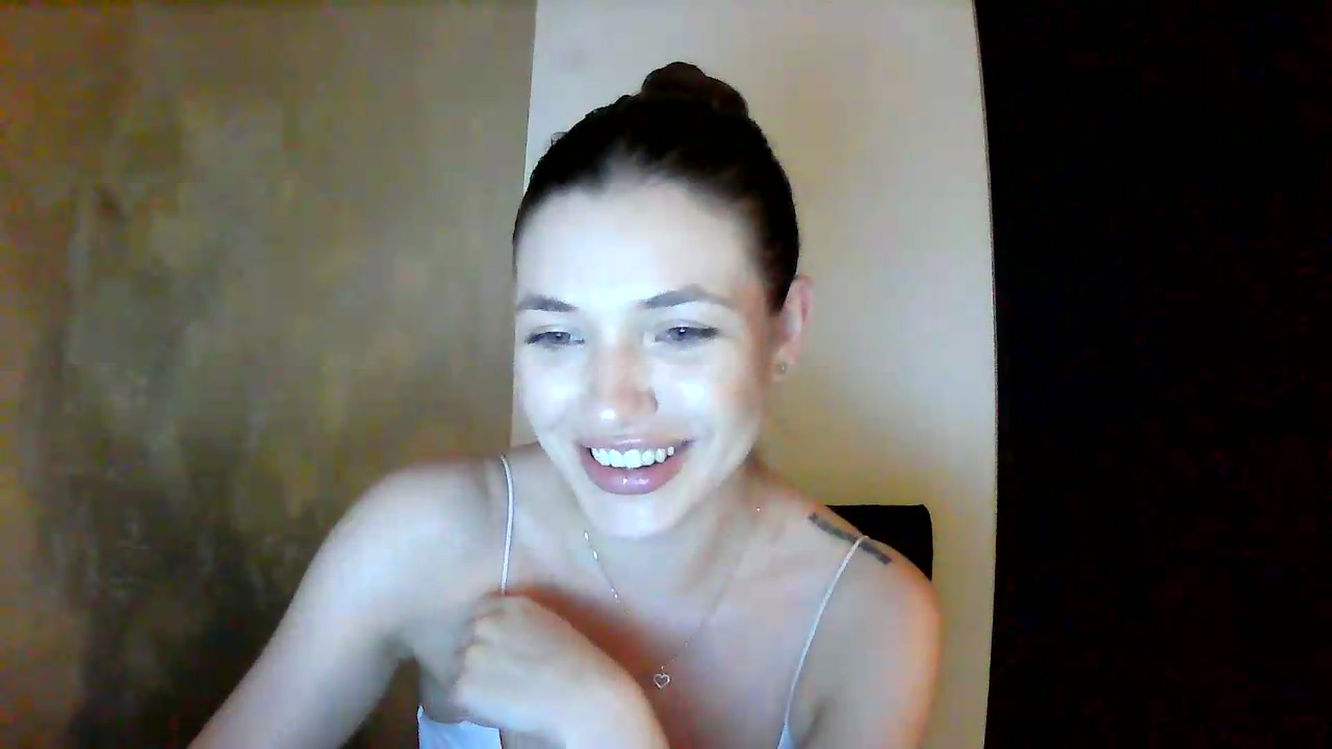 Gallery image thumbnail from GreenKittyy's myfreecams stream on, 07/08/2026, 02:22 image 4 of 20