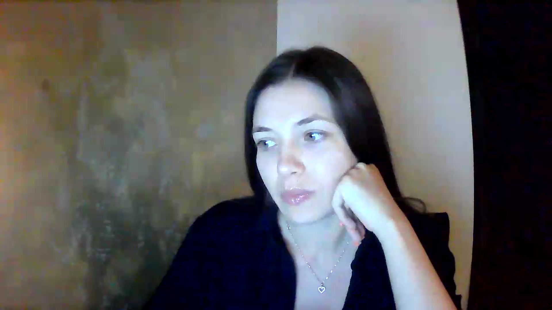 Gallery image thumbnail from GreenKittyy's myfreecams stream on, 07/09/2026, 24:48 image 3 of 20