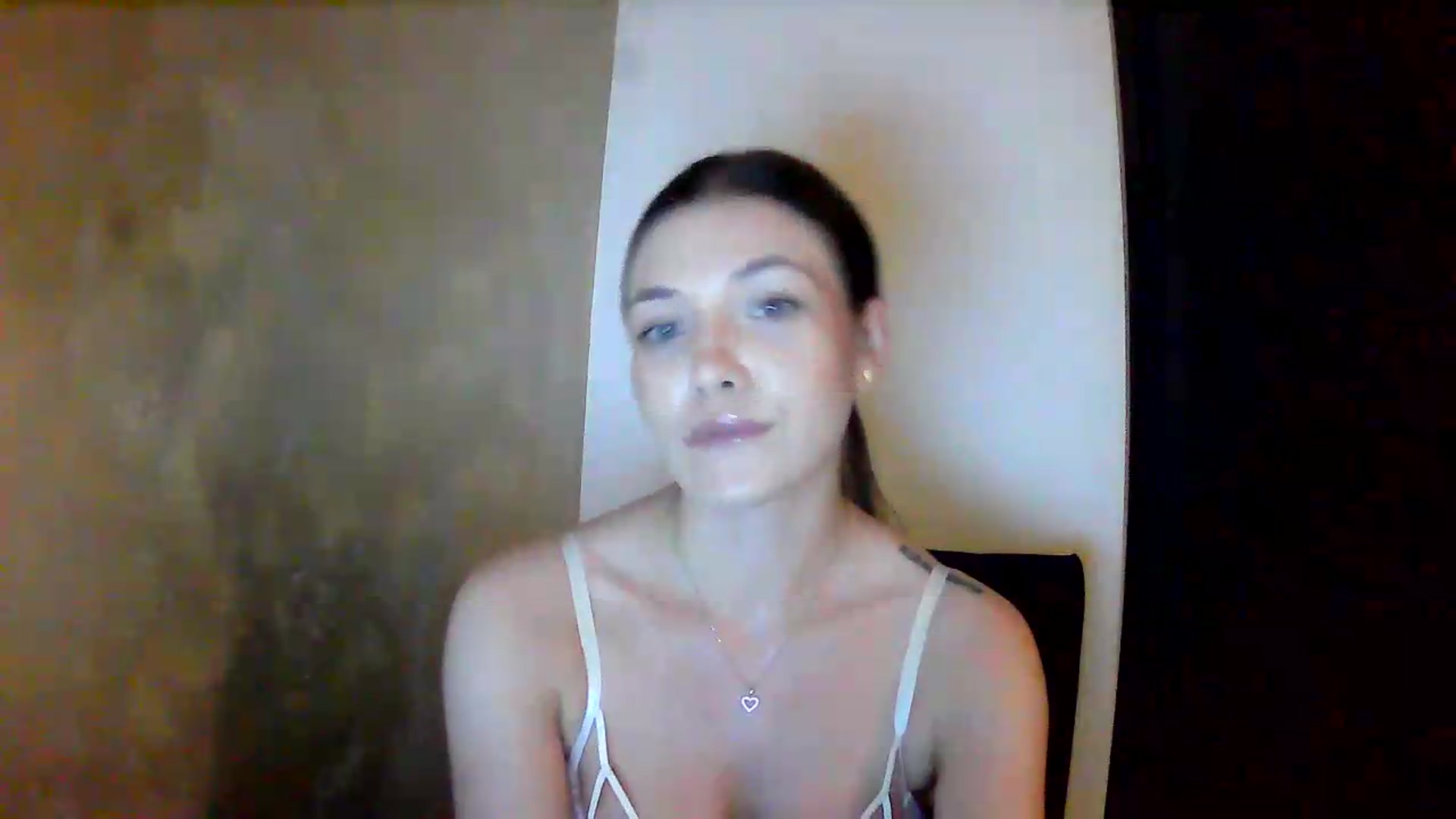 Gallery image thumbnail from GreenKittyy's myfreecams stream on, 07/13/2026, 01:48 image 18 of 20