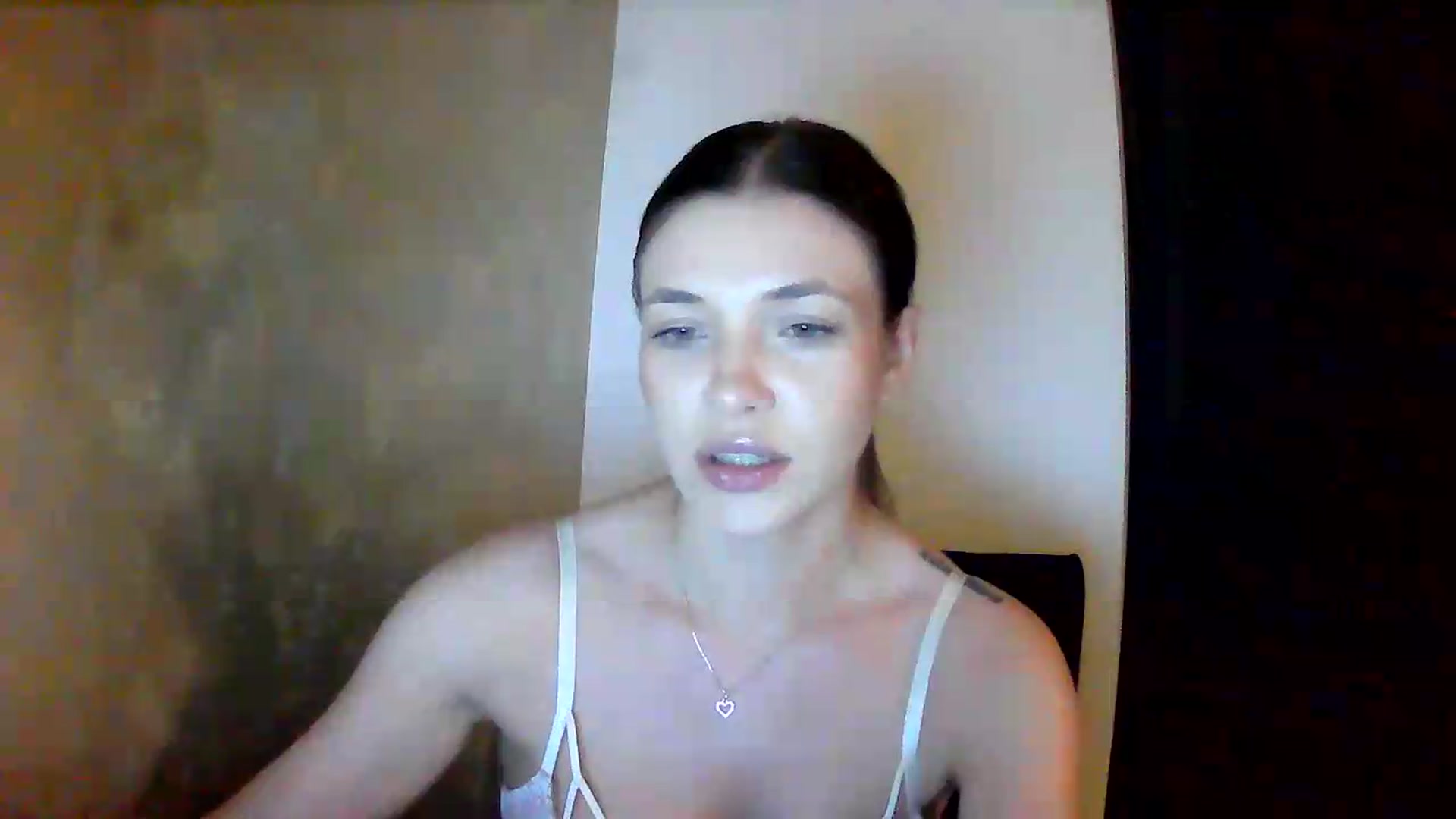 Gallery image thumbnail from GreenKittyy's myfreecams stream on, 07/13/2026, 01:48 image 19 of 20