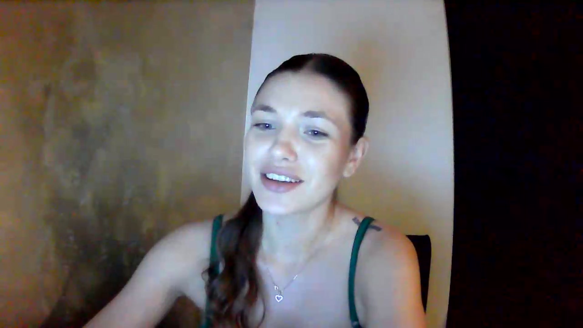 Gallery image thumbnail from GreenKittyy's myfreecams stream on, 07/16/2026, 23:10 image 18 of 20