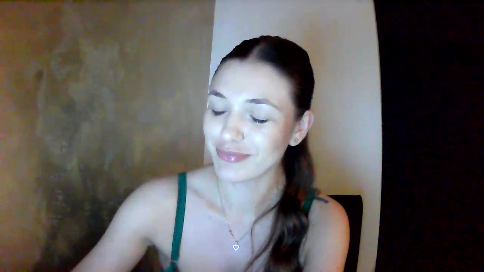 Gallery image thumbnail from GreenKittyy's myfreecams stream on, 07/17/2026, 24:26 image 2 of 20