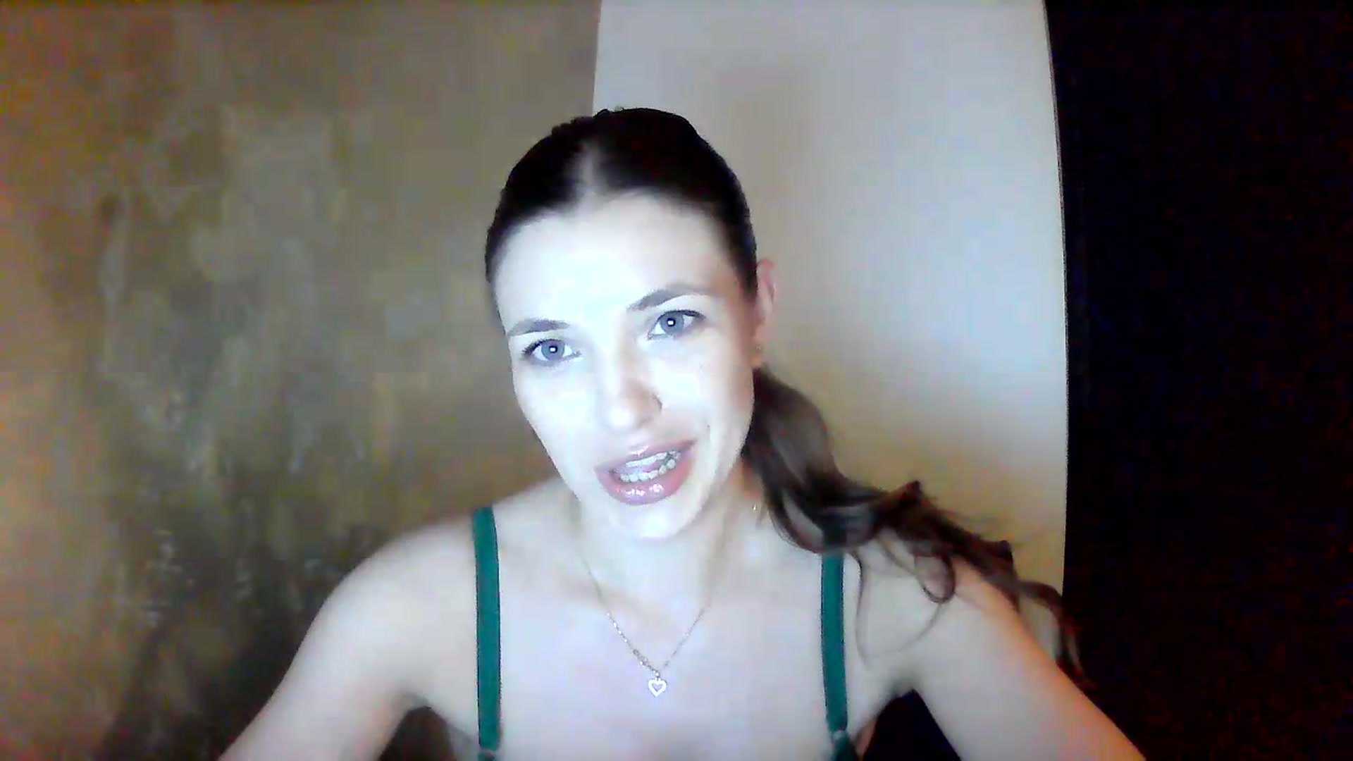 Gallery image thumbnail from GreenKittyy's myfreecams stream on, 07/17/2026, 24:26 image 10 of 20