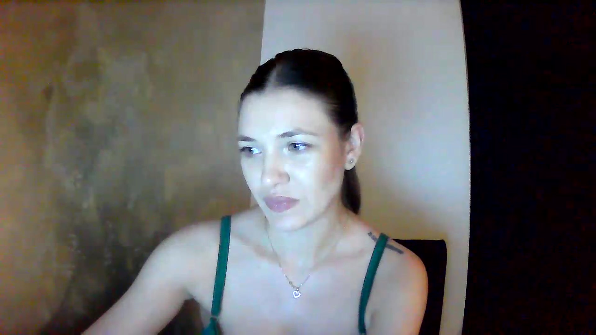 Gallery image thumbnail from GreenKittyy's myfreecams stream on, 07/17/2026, 24:26 image 5 of 20