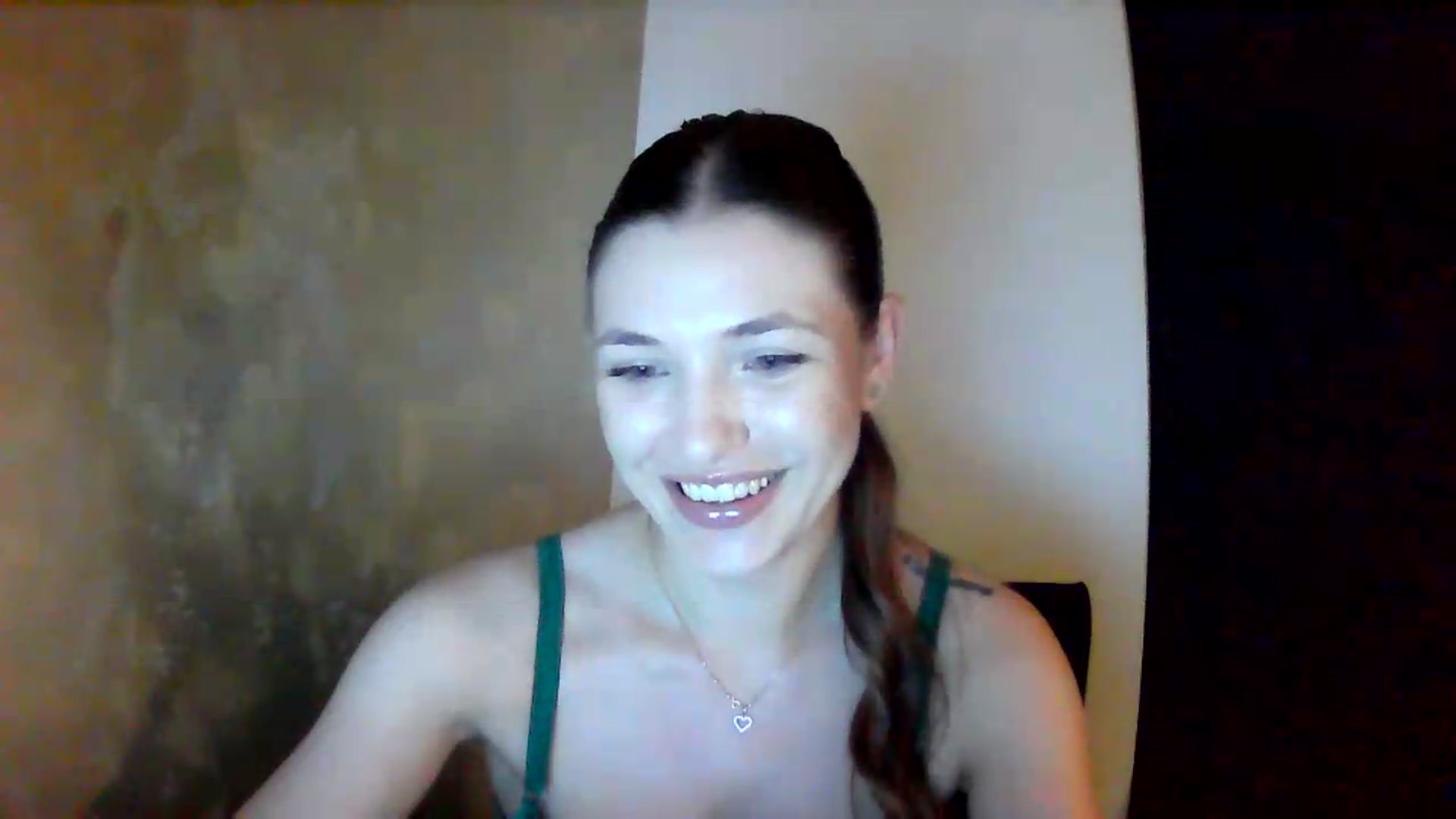 Gallery image thumbnail from GreenKittyy's myfreecams stream on, 07/17/2026, 24:26 image 4 of 20