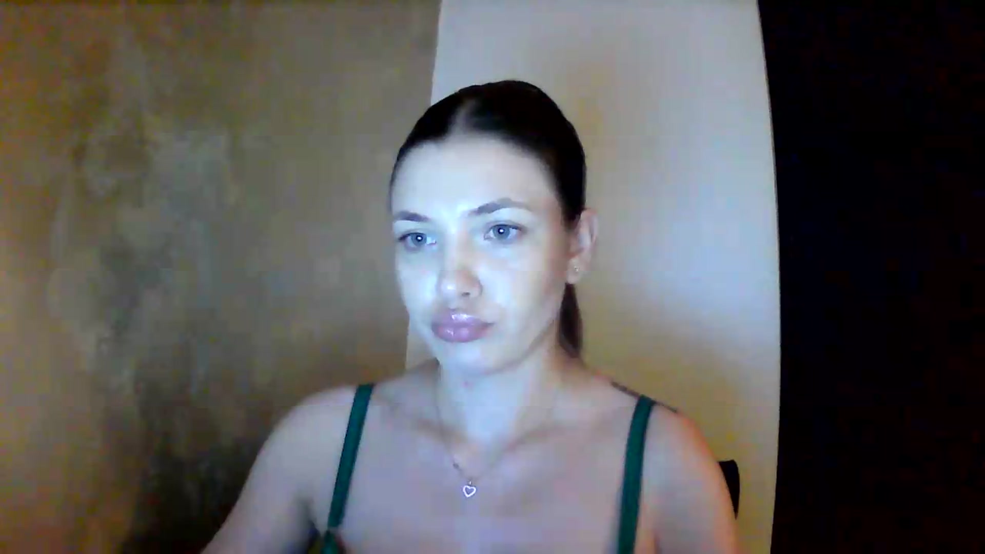 Gallery image thumbnail from GreenKittyy's myfreecams stream on, 07/17/2026, 02:33 image 9 of 20