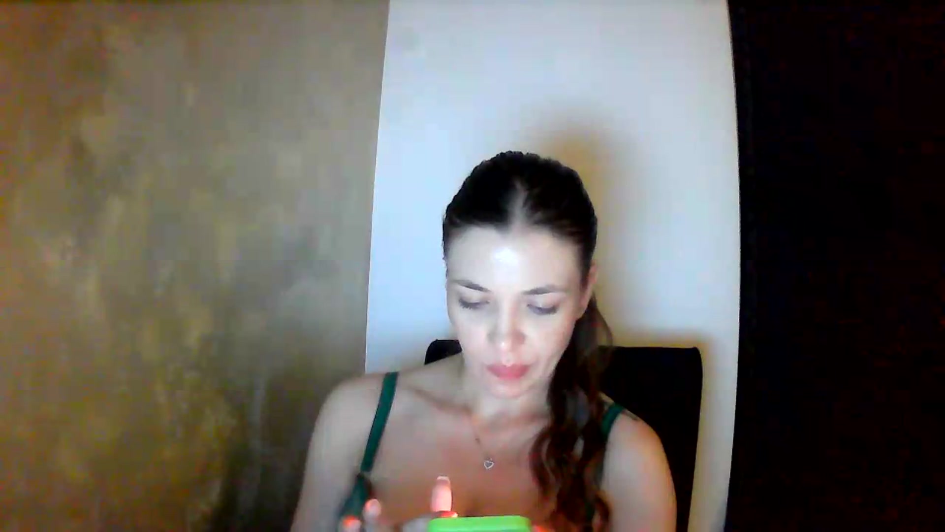 Gallery image thumbnail from GreenKittyy's myfreecams stream on, 07/17/2026, 02:33 image 13 of 20