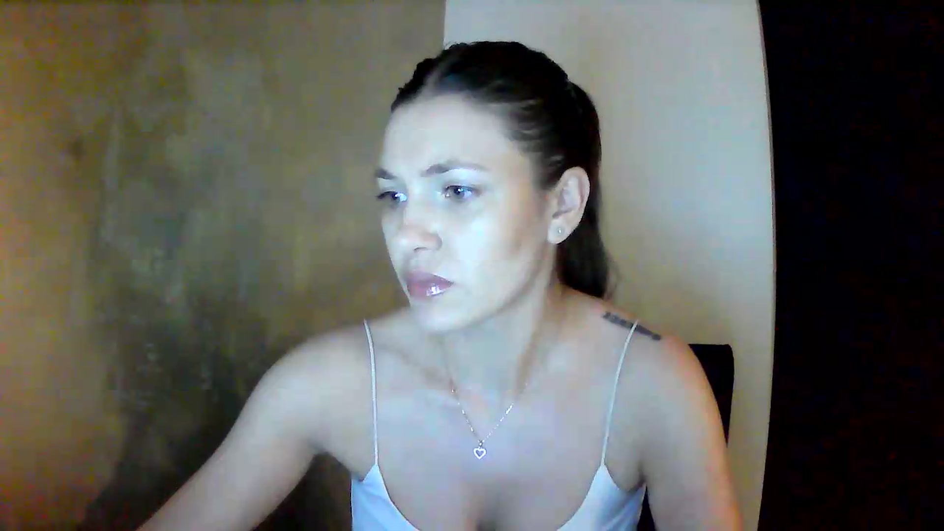 Gallery image thumbnail from GreenKittyy's myfreecams stream on, 07/18/2026, 03:09 image 2 of 20