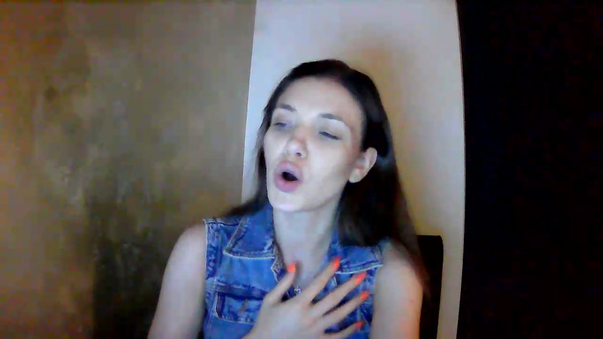 Gallery image thumbnail from GreenKittyy's myfreecams stream on, 07/22/2026, 02:51 image 17 of 20