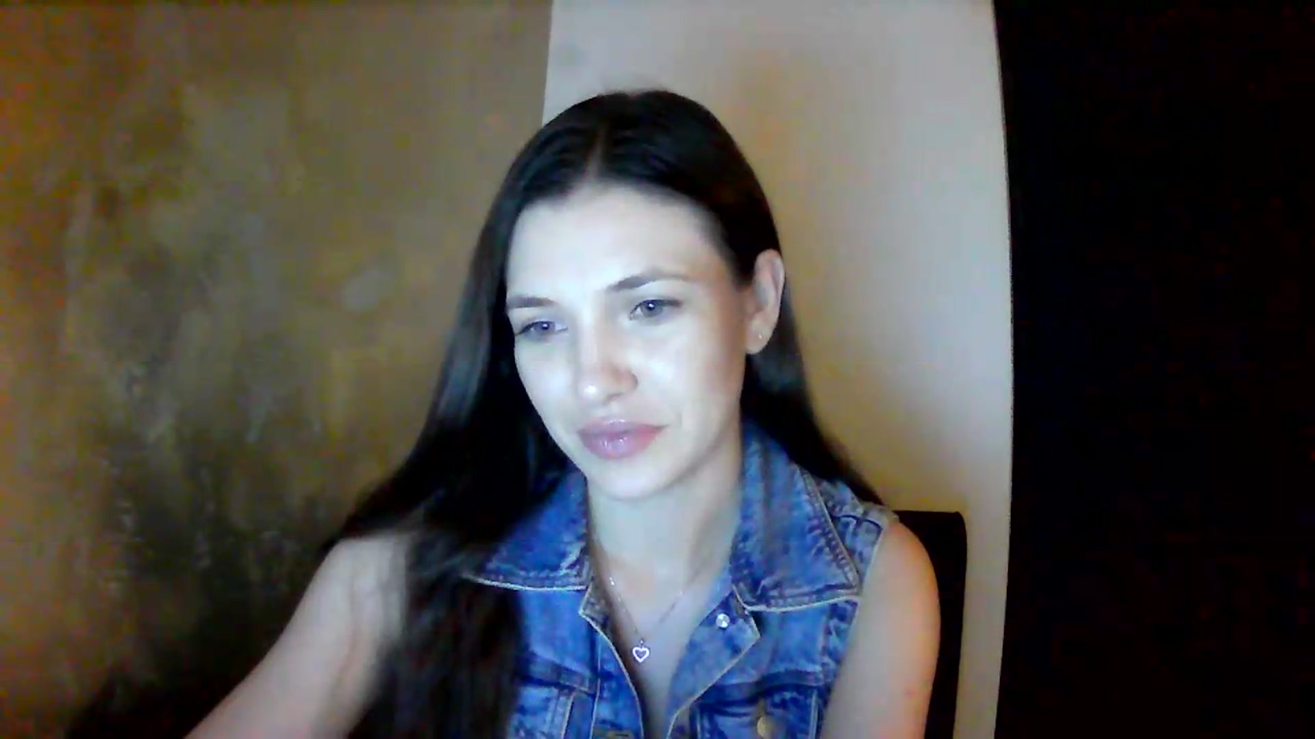 Gallery image thumbnail from GreenKittyy's myfreecams stream on, 07/22/2026, 02:51 image 9 of 20