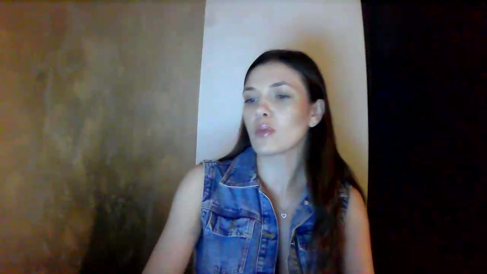 Gallery image thumbnail from GreenKittyy's myfreecams stream on, 07/22/2026, 02:51 image 2 of 20