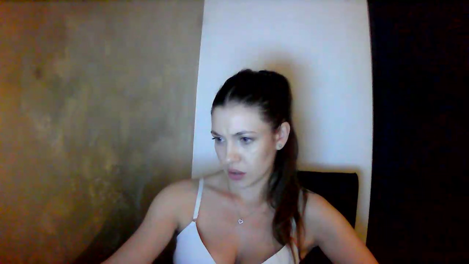 Gallery image thumbnail from GreenKittyy's myfreecams stream on, 07/27/2026, 02:43 image 18 of 20
