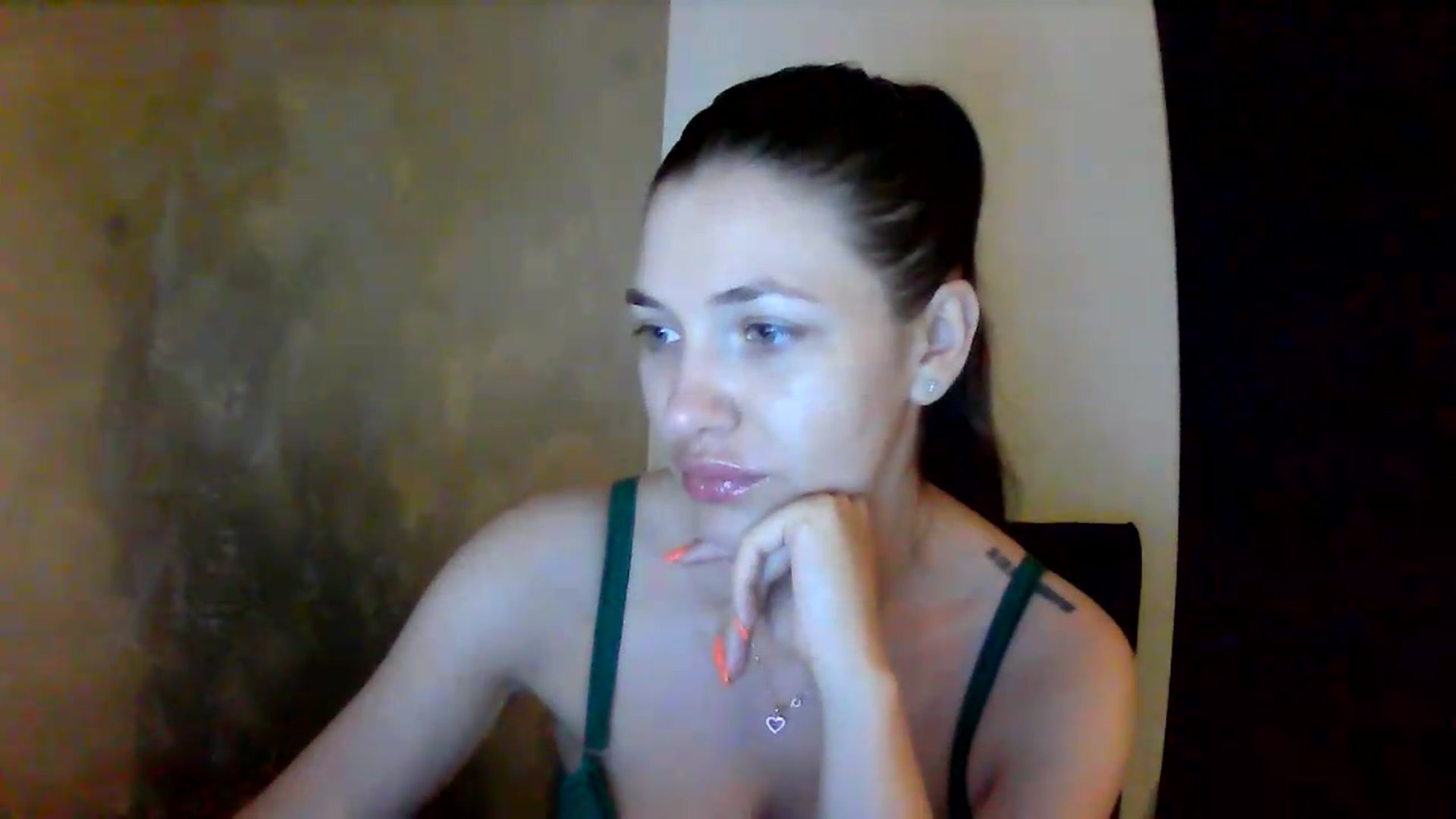 Gallery image thumbnail from GreenKittyy's myfreecams stream on, 07/28/2026, 01:23 image 13 of 20
