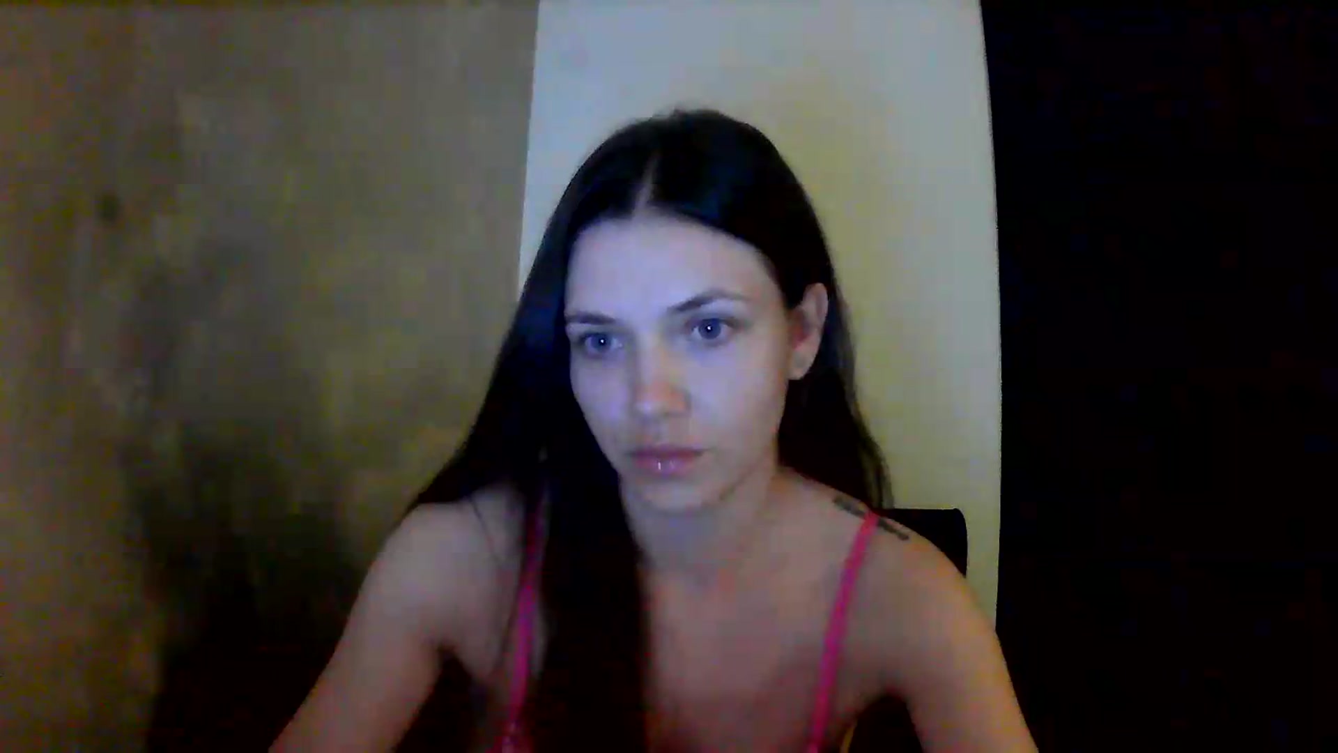 Gallery image thumbnail from GreenKittyy's myfreecams stream on, 07/30/2026, 02:43 image 19 of 20