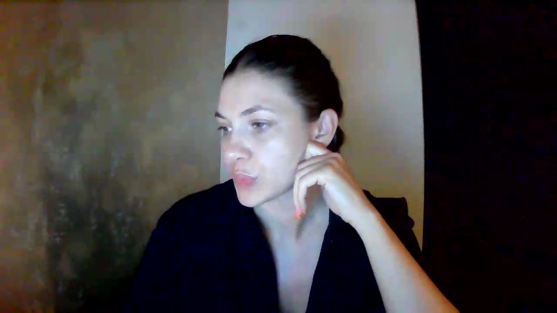 Gallery image thumbnail from GreenKittyy's myfreecams stream on, 08/04/2026, 24:03 image 10 of 20