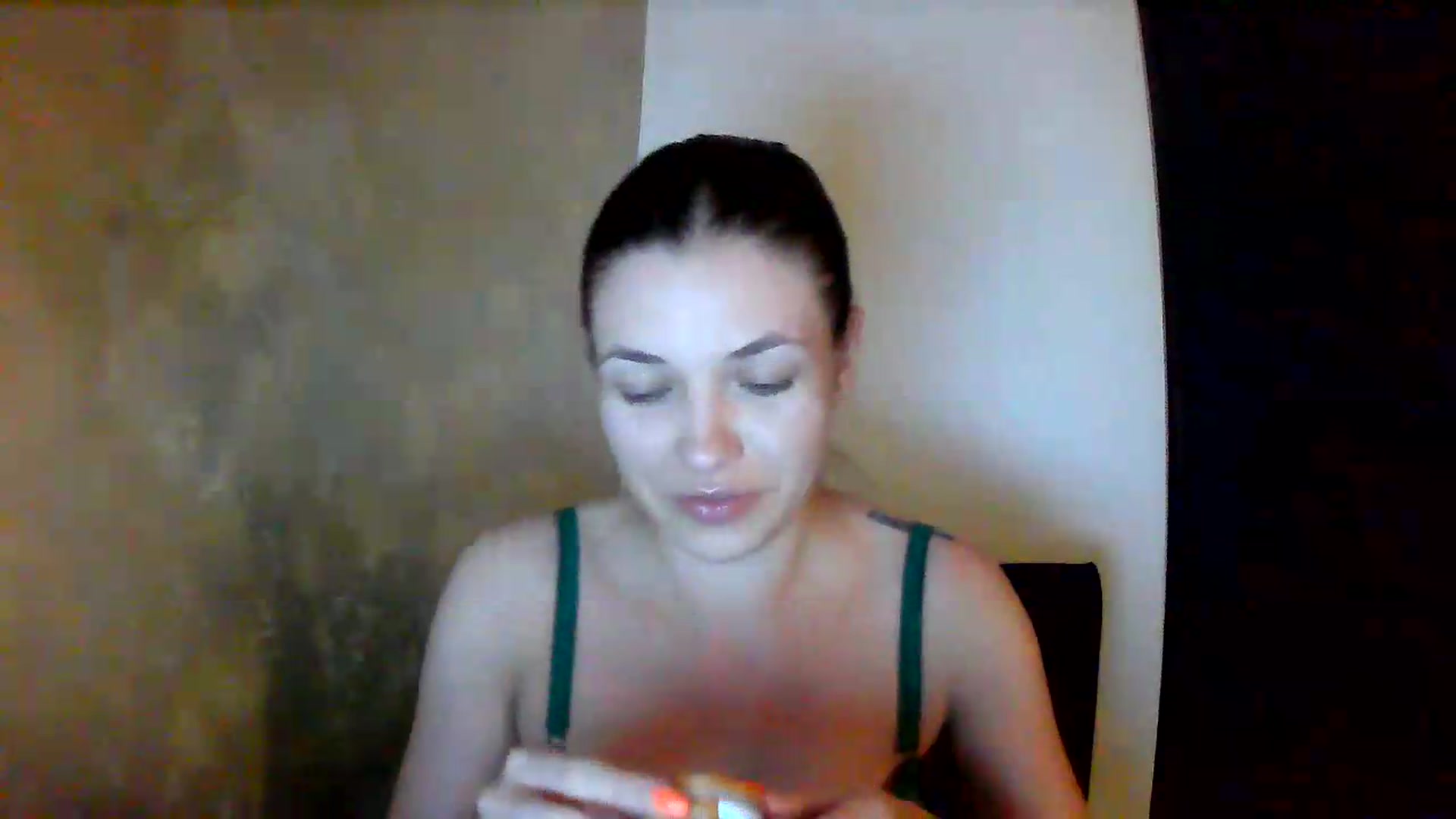 Gallery image thumbnail from GreenKittyy's myfreecams stream on, 08/05/2026, 24:08 image 19 of 20