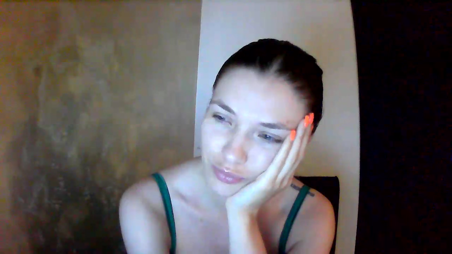 Gallery image thumbnail from GreenKittyy's myfreecams stream on, 08/05/2026, 24:44 image 2 of 20