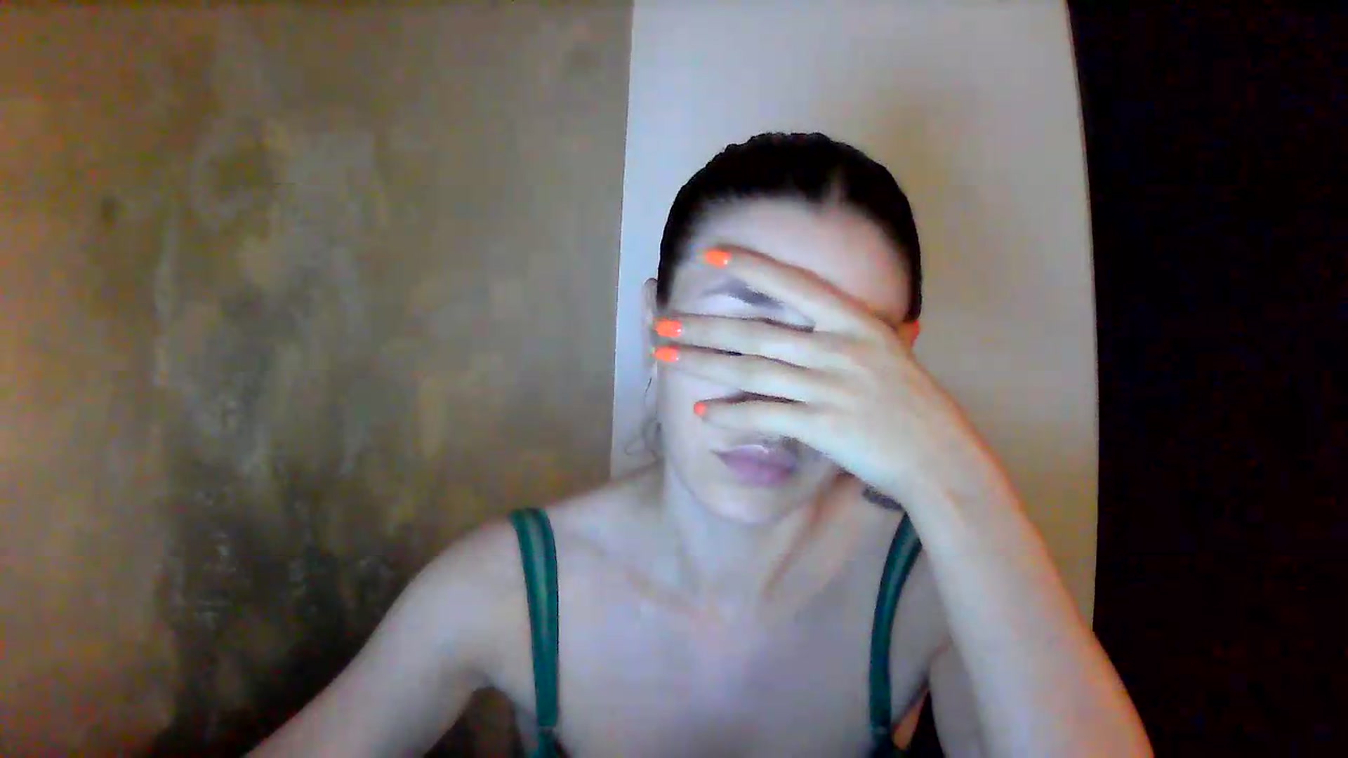 Gallery image thumbnail from GreenKittyy's myfreecams stream on, 08/05/2026, 24:44 image 12 of 20