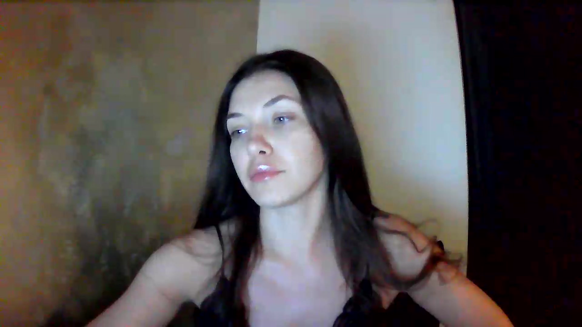 Gallery image thumbnail from GreenKittyy's myfreecams stream on, 08/10/2026, 24:33 image 6 of 20