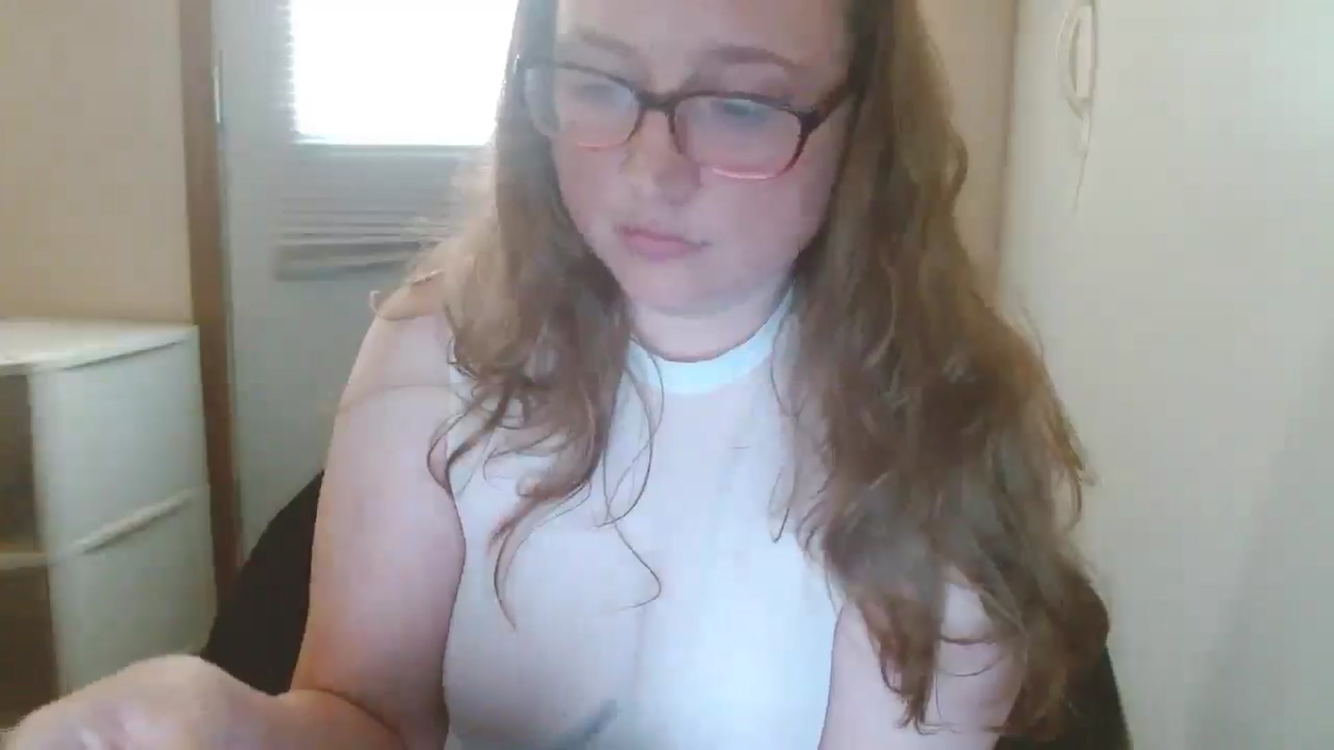Gallery image thumbnail from Greeneyedgirl's myfreecams stream on, 05/21/2025, 18:33 image 12 of 20