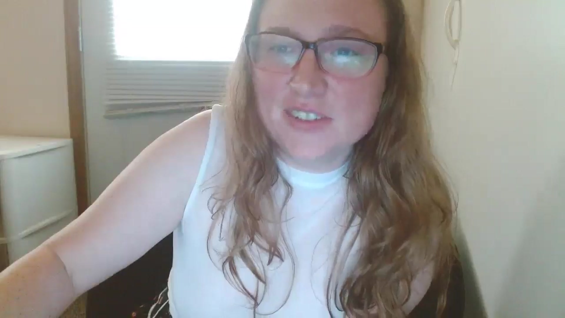 Gallery image thumbnail from Greeneyedgirl's myfreecams stream on, 05/21/2025, 18:33 image 20 of 20