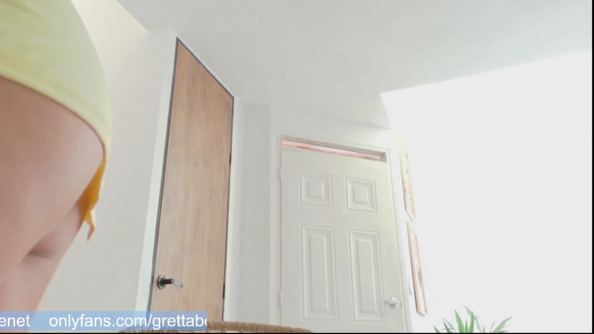 Gallery image thumbnail from GrettaBenett's myfreecams stream on, 03/25/2026, 22:41 image 9 of 20