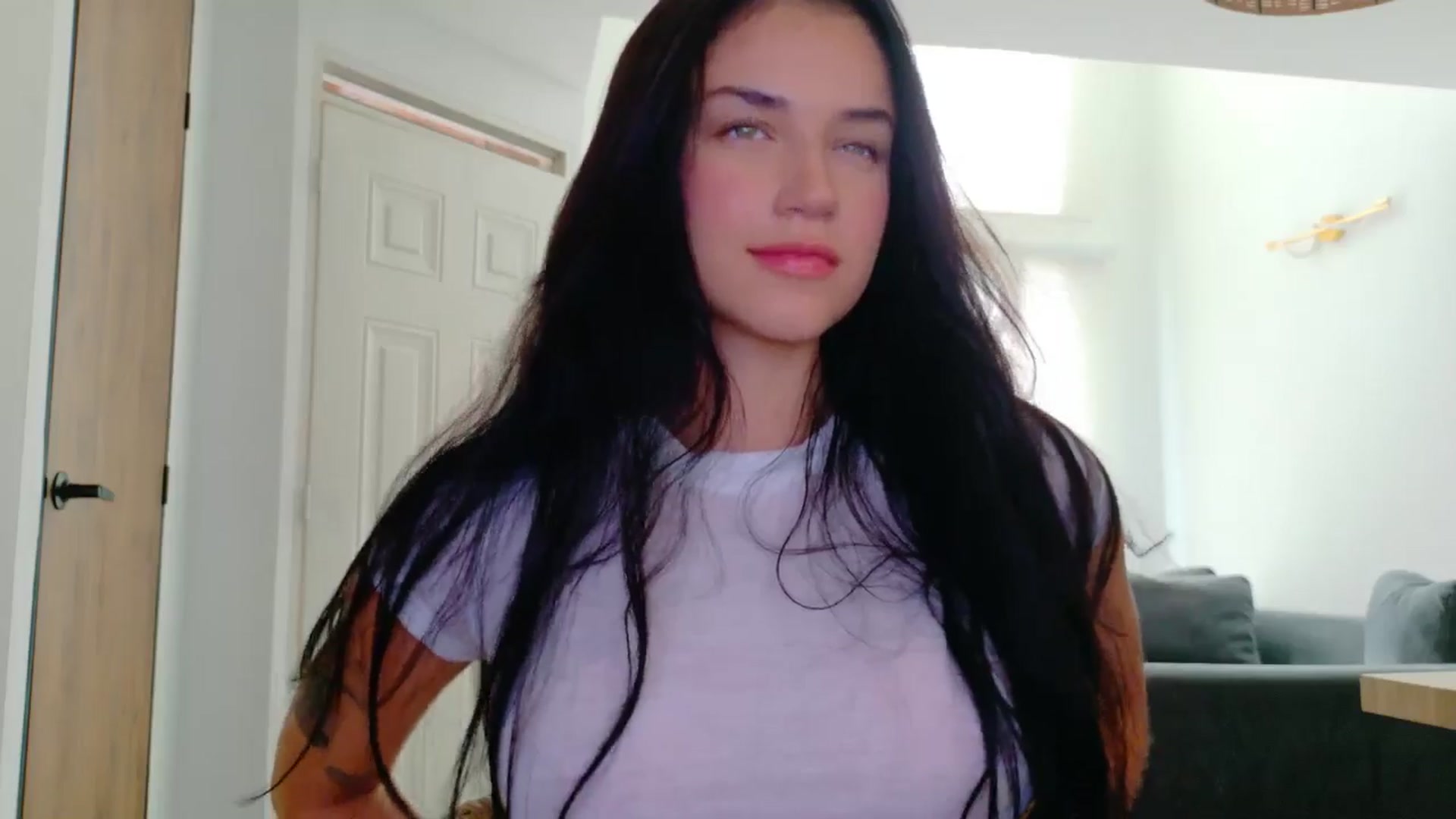 Gallery image thumbnail from GrettaBenett's myfreecams stream on, 03/30/2026, 22:16 image 9 of 20