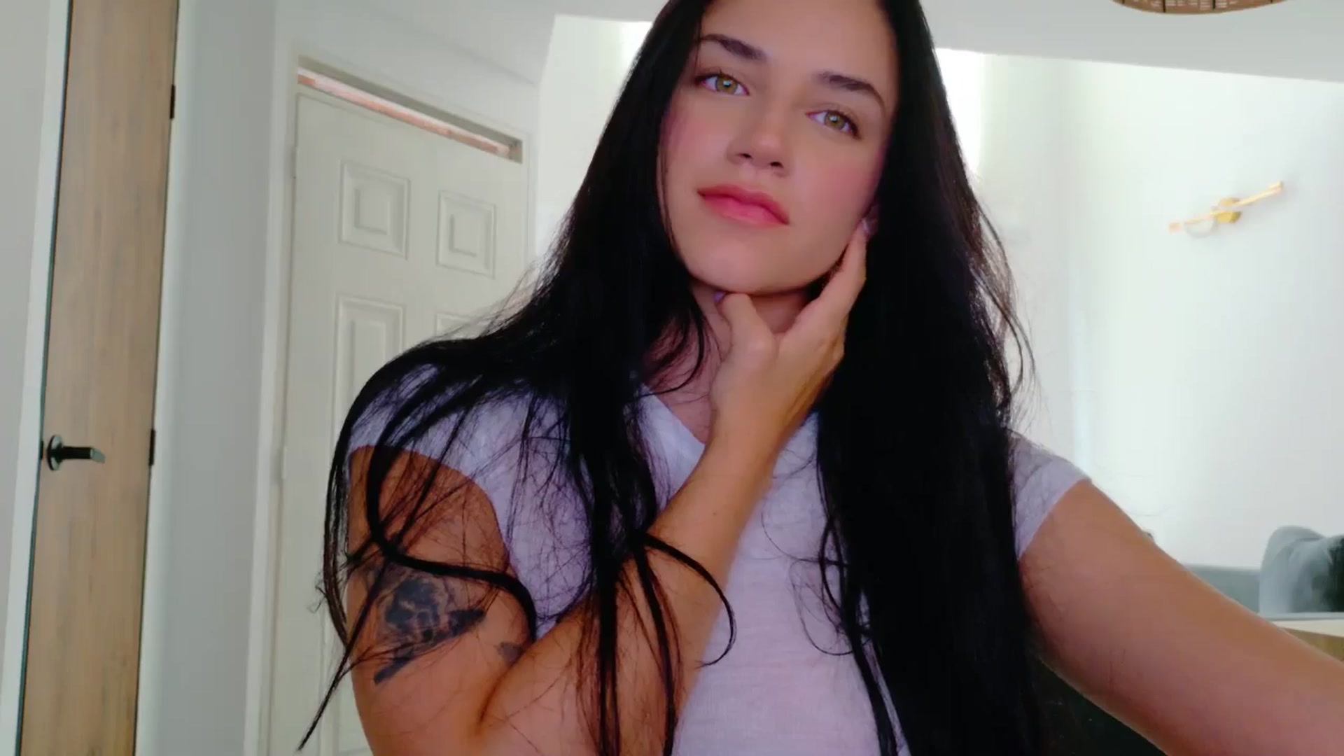 Gallery image thumbnail from GrettaBenett's myfreecams stream on, 03/30/2026, 22:16 image 10 of 20