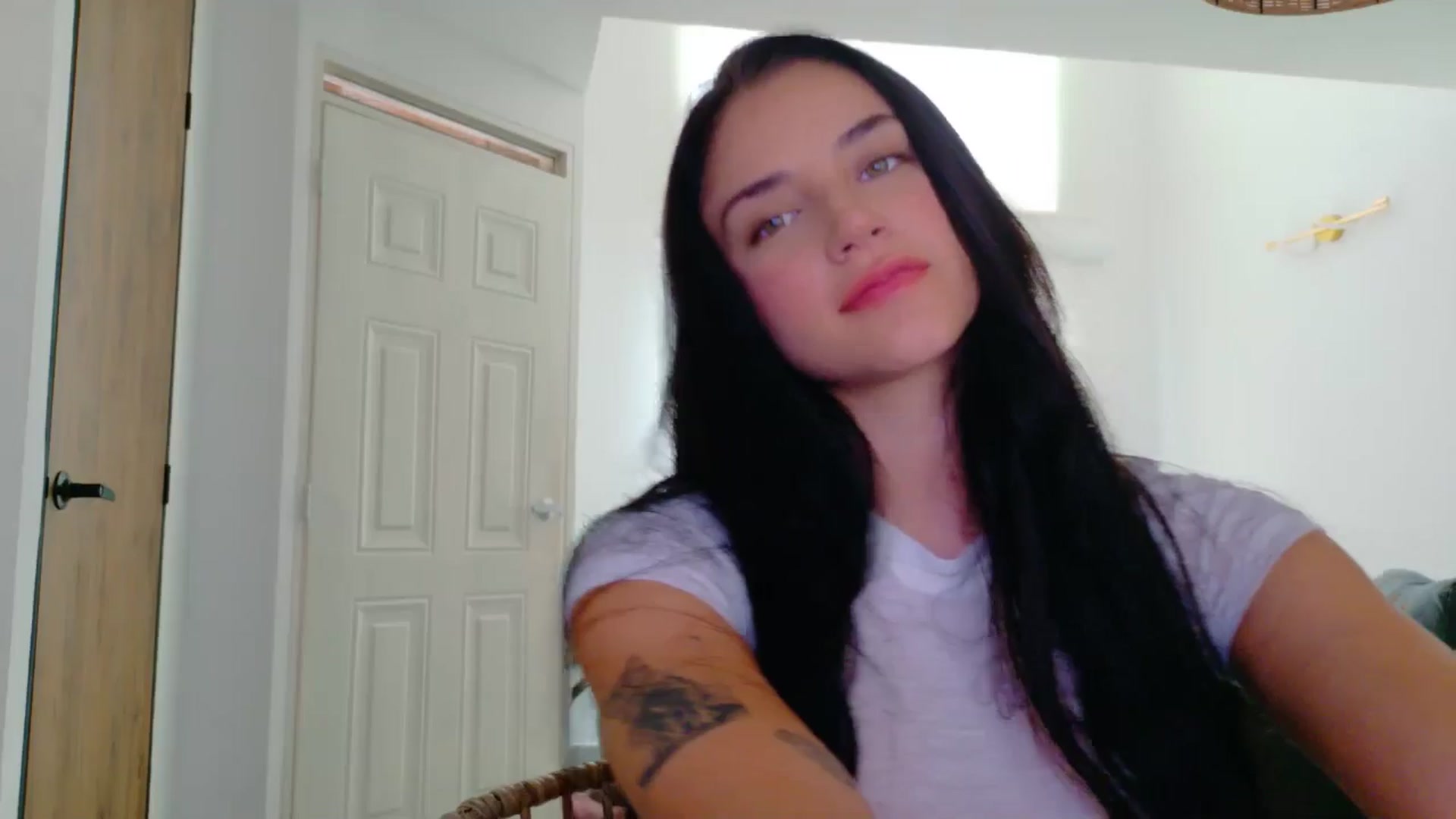 Gallery image thumbnail from GrettaBenett's myfreecams stream on, 03/30/2026, 22:16 image 12 of 20