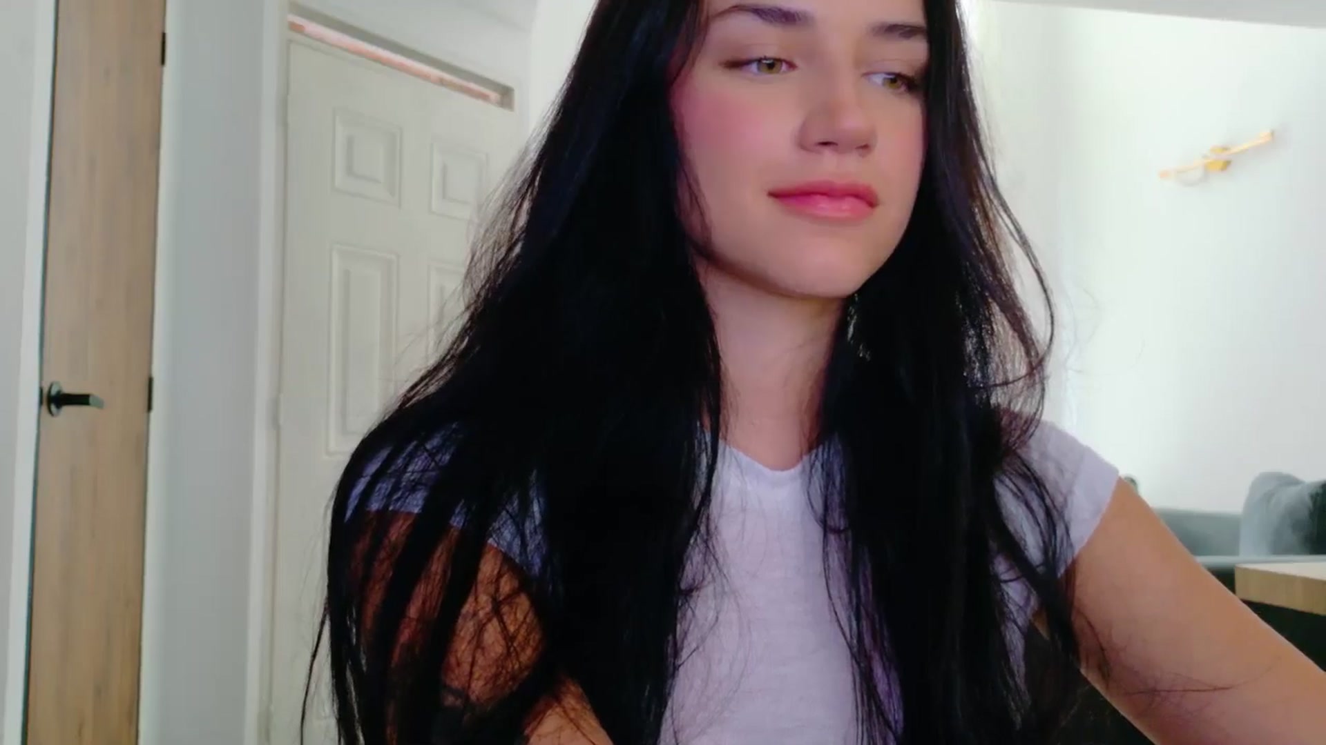 Gallery image thumbnail from GrettaBenett's myfreecams stream on, 03/30/2026, 22:16 image 7 of 20