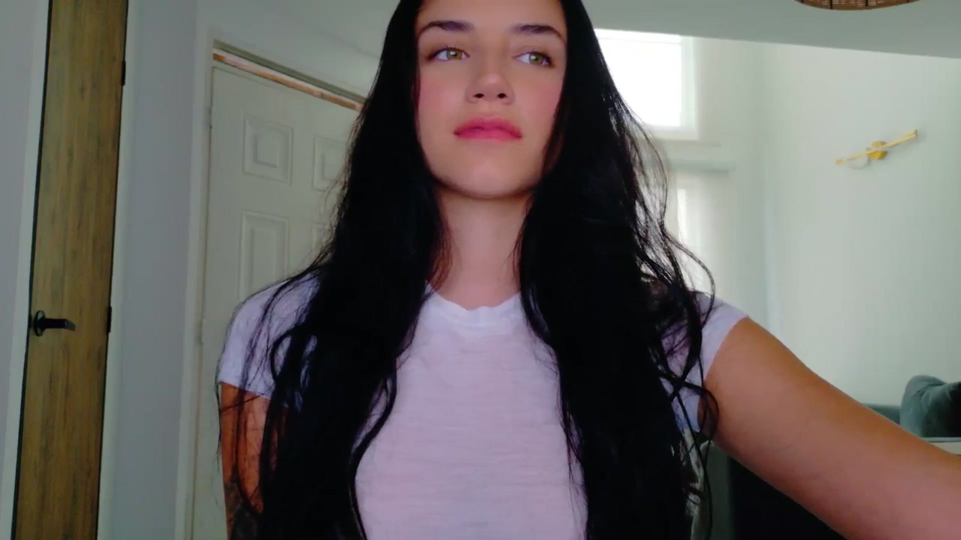 Gallery image thumbnail from GrettaBenett's myfreecams stream on, 03/30/2026, 22:16 image 19 of 20