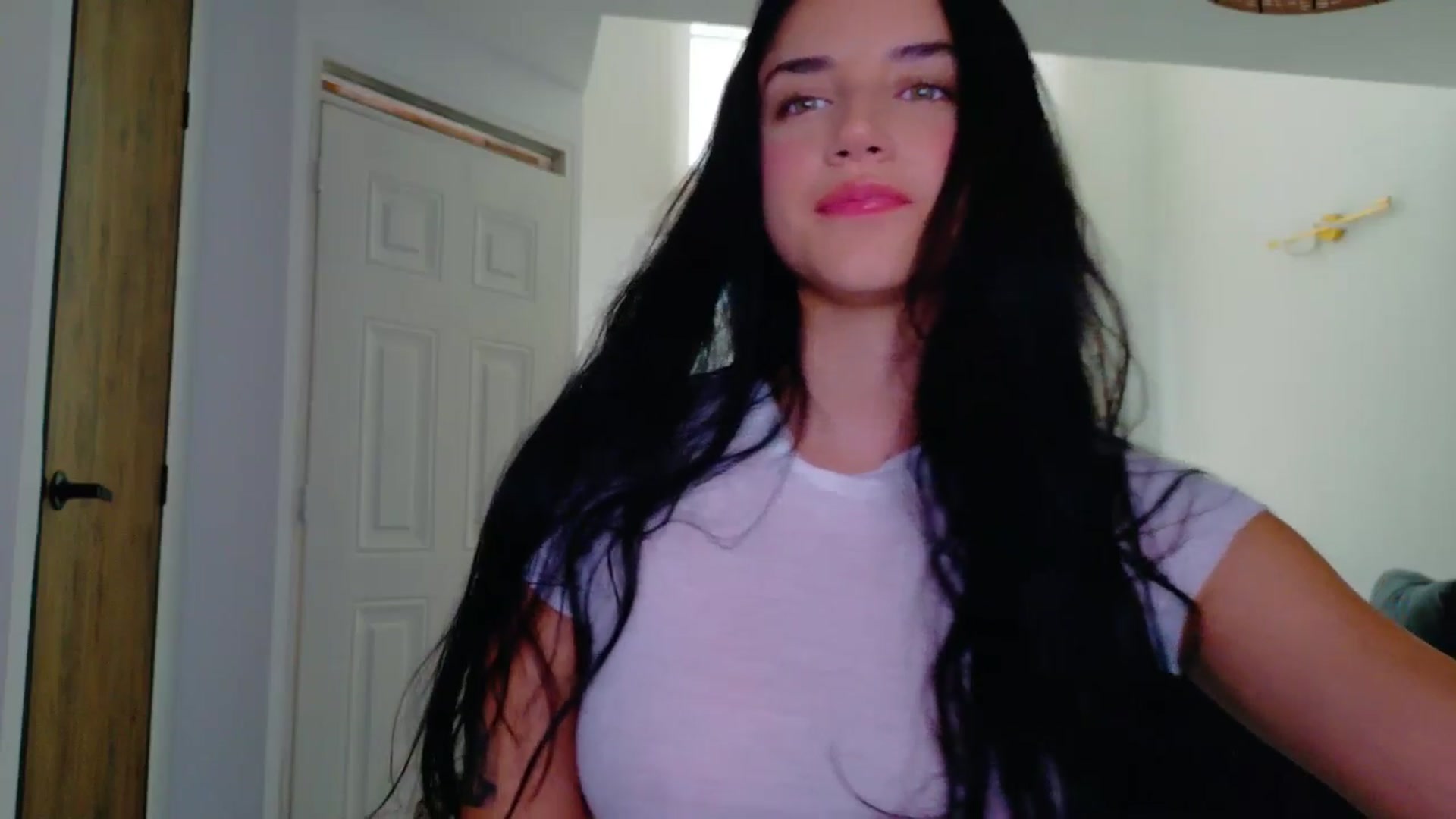 Gallery image thumbnail from GrettaBenett's myfreecams stream on, 03/30/2026, 22:16 image 20 of 20