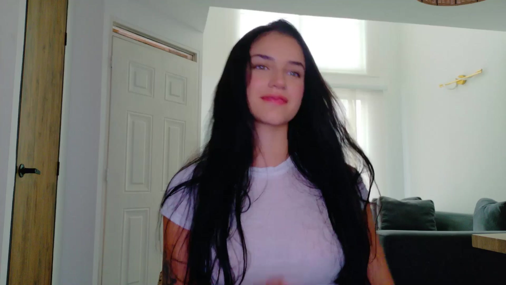 Gallery image thumbnail from GrettaBenett's myfreecams stream on, 03/30/2026, 22:16 image 17 of 20