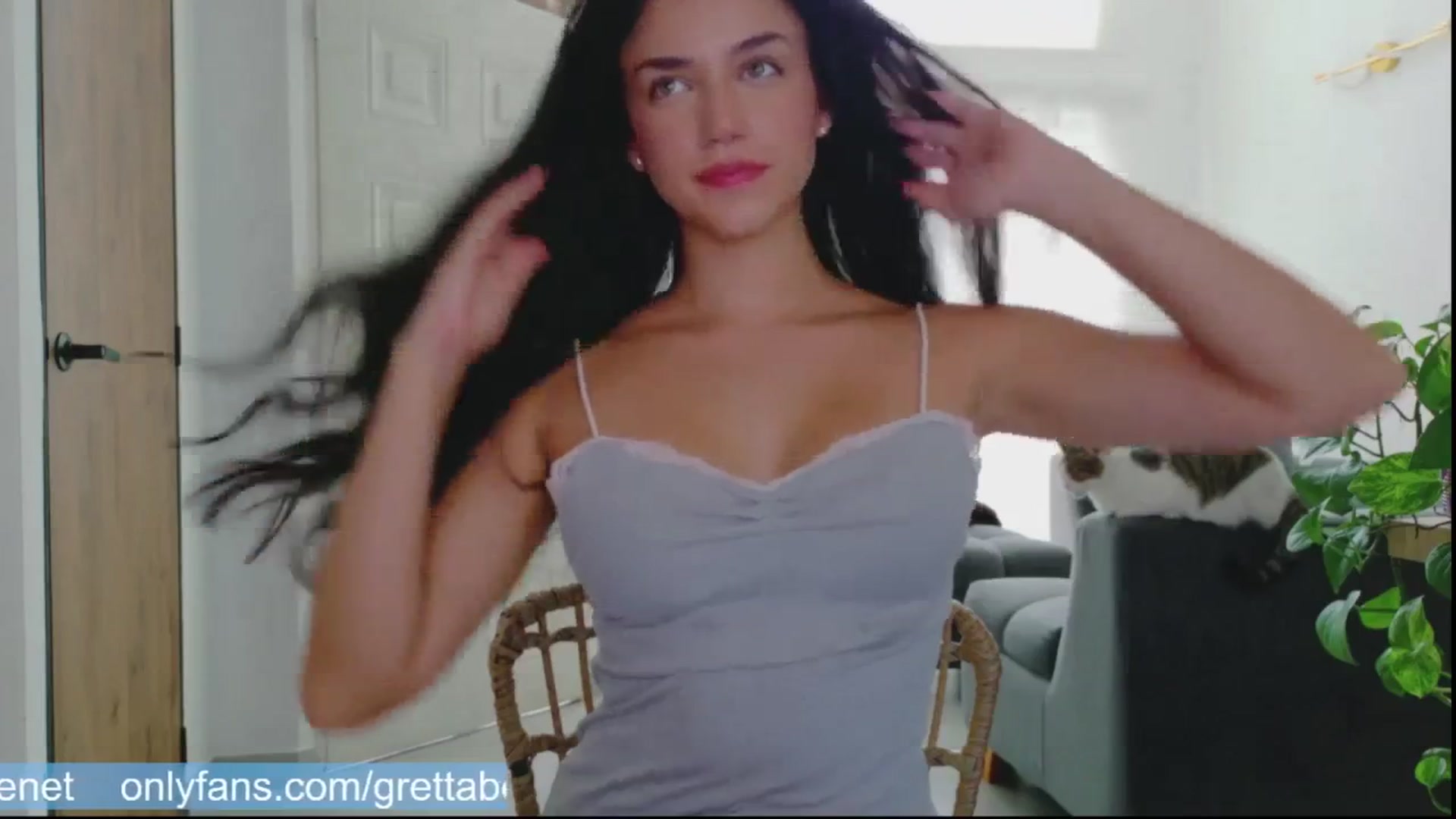 Gallery image thumbnail from GrettaBenett's myfreecams stream on, 04/02/2026, 22:40 image 15 of 20