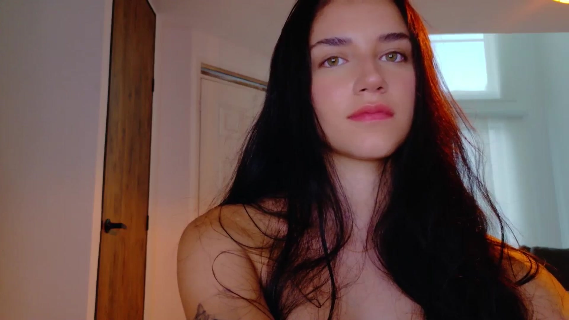 Gallery image thumbnail from GrettaBenett's myfreecams stream on, 04/02/2026, 23:08 image 12 of 20