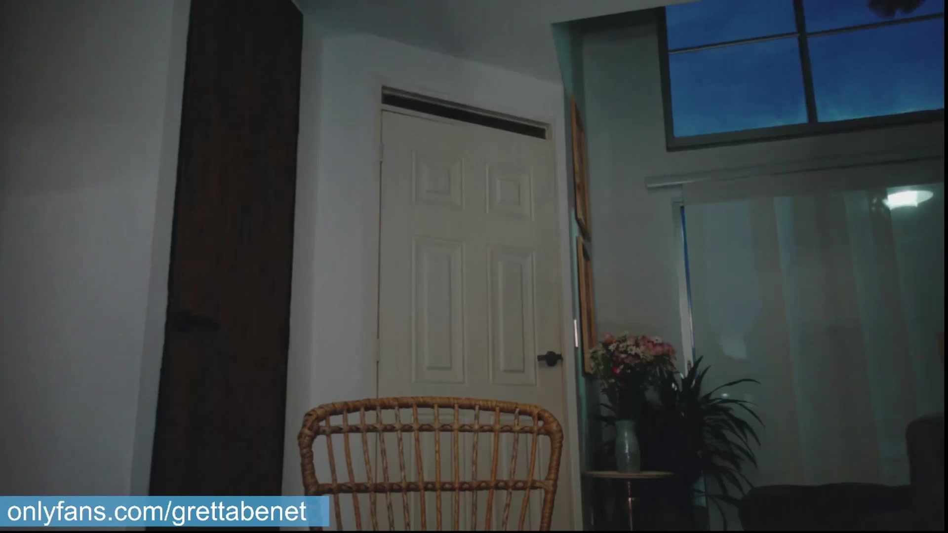Gallery image thumbnail from GrettaBenett's myfreecams stream on, 04/29/2026, 23:52 image 8 of 20