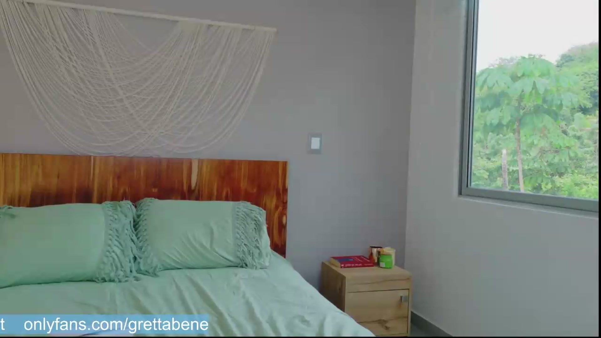 Gallery image thumbnail from GrettaBenett's myfreecams stream on, 05/22/2026, 23:20 image 9 of 20