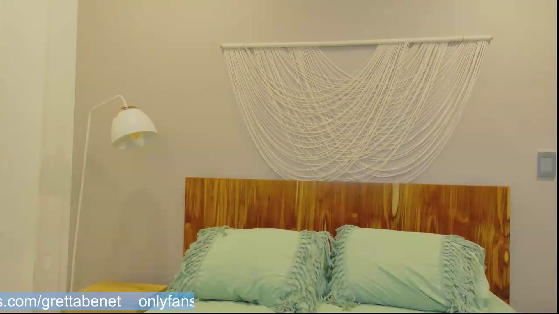 Gallery image thumbnail from GrettaBenett's myfreecams stream on, 05/23/2026, 24:15 image 9 of 20