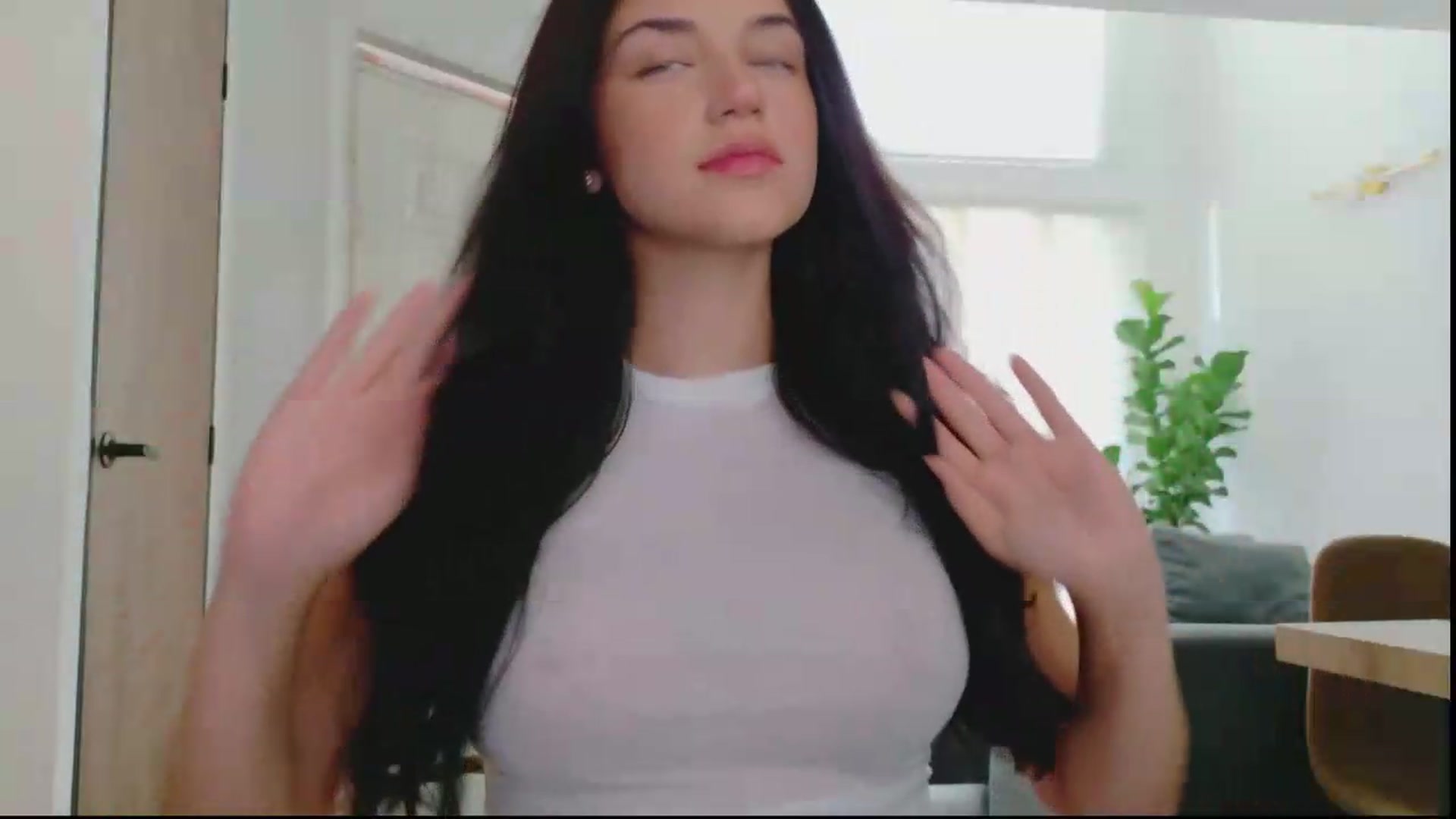 Gallery image thumbnail from GrettaBenett's myfreecams stream on, 06/11/2026, 21:18 image 18 of 20