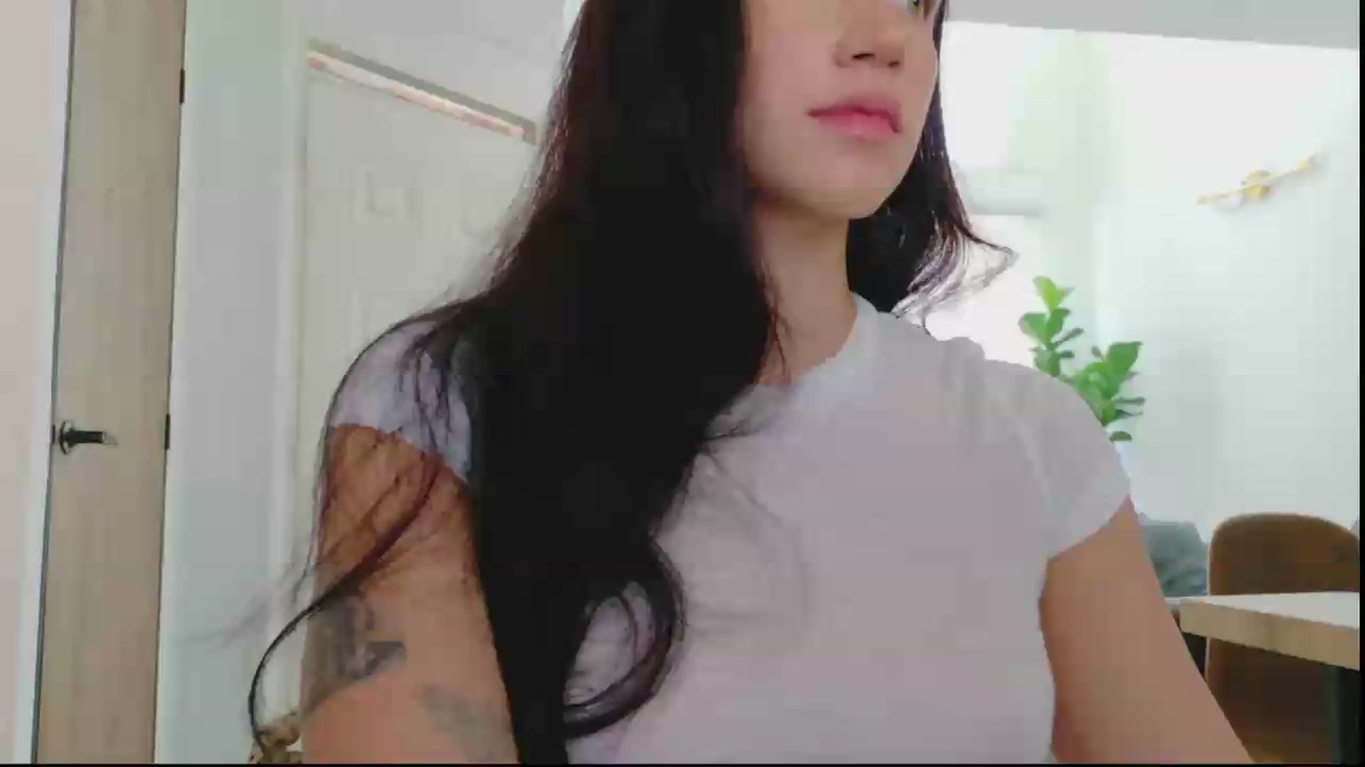 Gallery image thumbnail from GrettaBenett's myfreecams stream on, 06/11/2026, 21:18 image 1 of 20